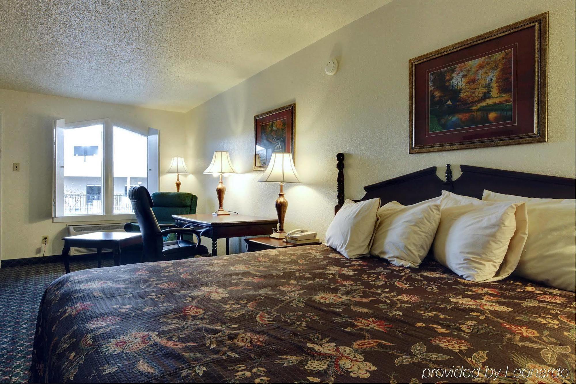 Americas Best Value Inn Paris Bilik gambar